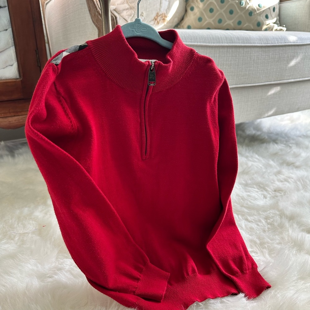 Children’s Burberry sweater size 5 years